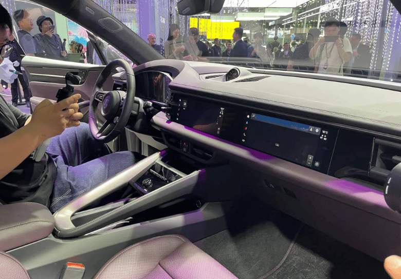 Porsche Macan Trien Lam Xe Bac Kinh