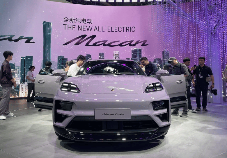 Porsche Macan Trien Lam Xe Bac Kinh