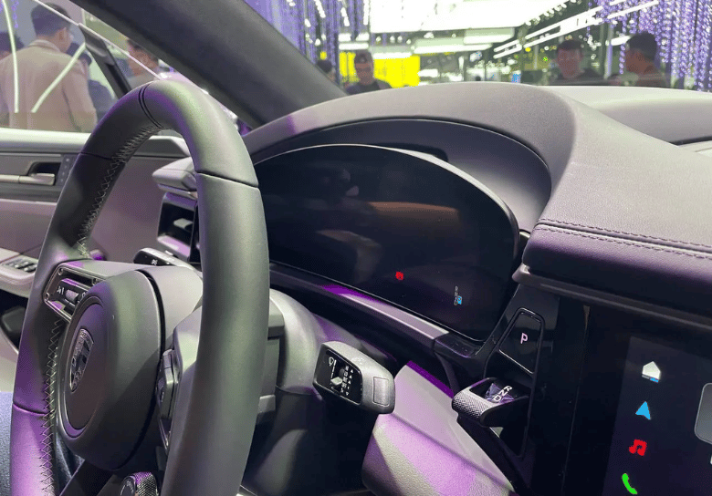 Porsche Macan Trien Lam Xe Bac Kinh
