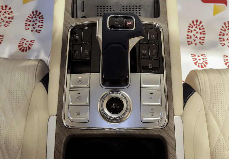 Gwm Tank 500 Noi That