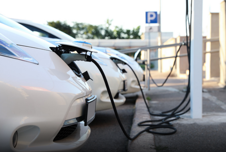 Why are electric vehicles increasingly preferred over gasoline cars?, photo 2