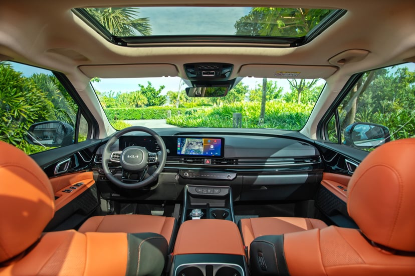 Kia Carnival hybrid chính thức trình làng: Giá 1,849 tỷ đồng, tiêu thụ chưa đến 5 lít xăng cho 100 km, tích hợp công nghệ cạnh tranh Viloran, photo 5