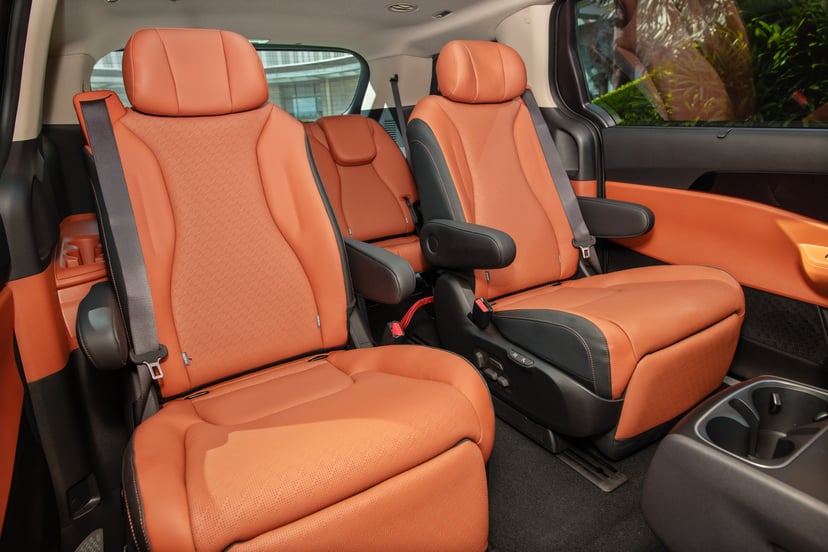 Kia Carnival hybrid chính thức trình làng: Giá 1,849 tỷ đồng, tiêu thụ chưa đến 5 lít xăng cho 100 km, tích hợp công nghệ cạnh tranh Viloran, photo 7