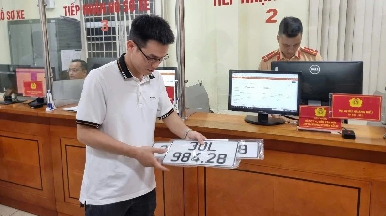 Mua Ô Tô Mới 2025 Tiết Kiệm 6 Triệu Phí Đăng Ký Biển Số Tại Việt Vam, photo 1