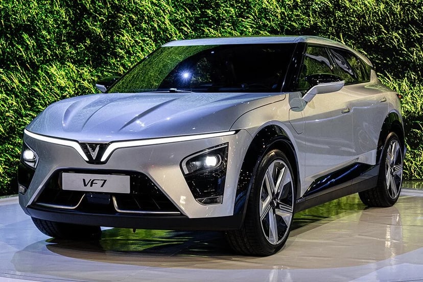 Sở Hữu VinFast VF 7 Năm 2026: Phân Tích "Bộ Ba Đặc Quyền" Và Chiến Lược Thống Lĩnh Phân Khúc C-SUV, photo 1
