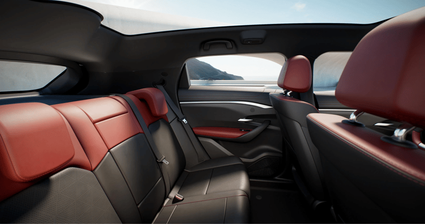 Owning a VinFast VF 7 in 2026: A Deep Dive into the "Triple Offer" Strategy and C-SUV Dominance, photo 3