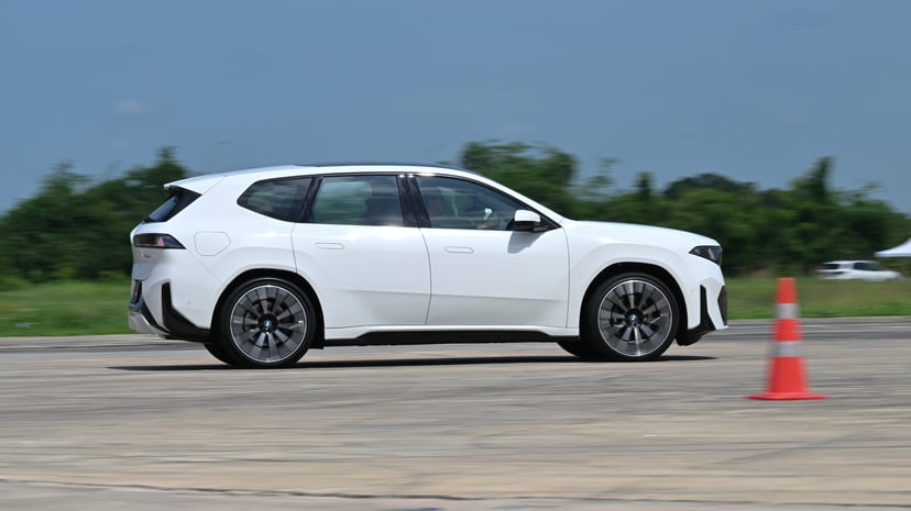 Motormouth My Bmw I X3 Experience In Thailand With Car Nuts And Coconuts